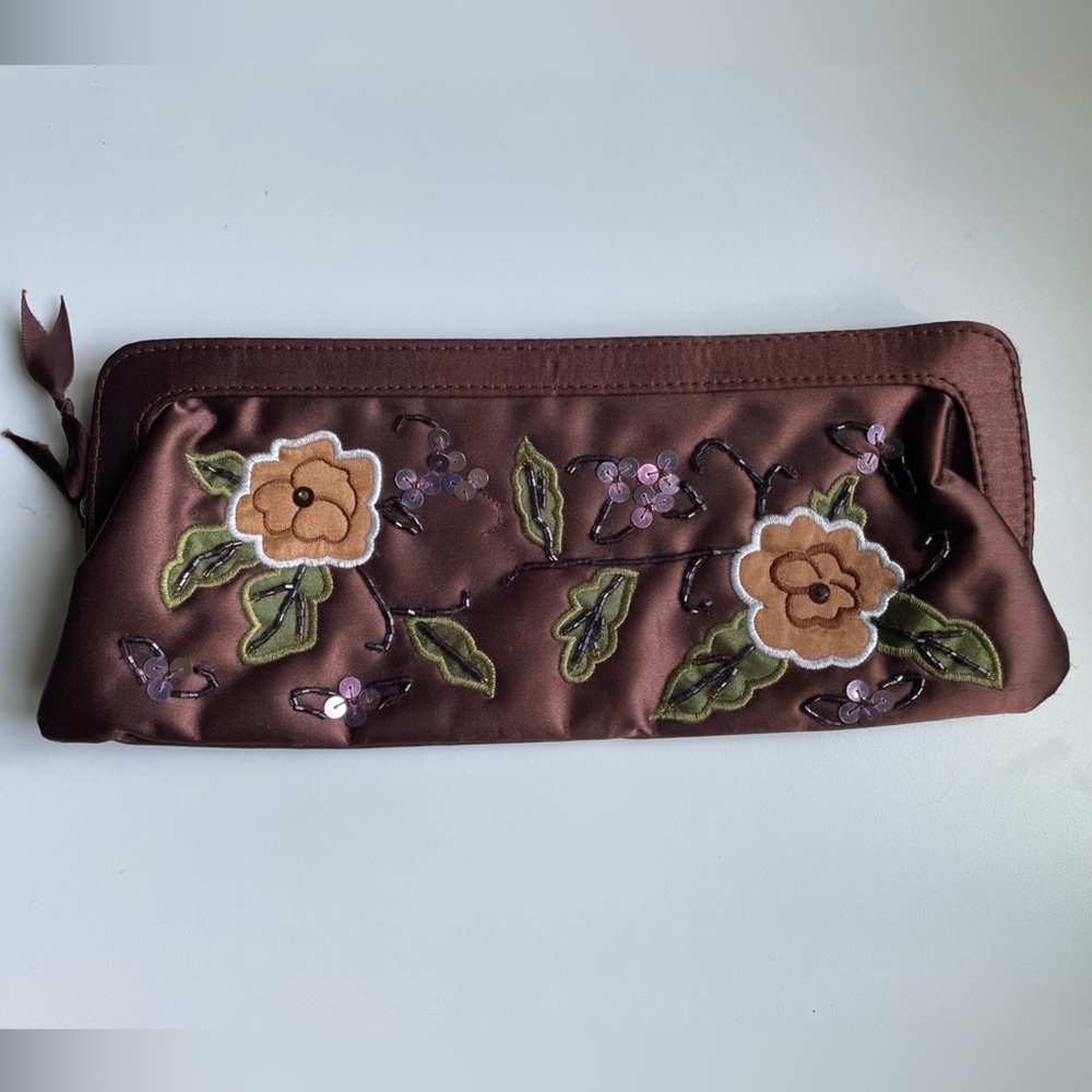 Beaded Floral Satin Clutch - Picture 5 of 9